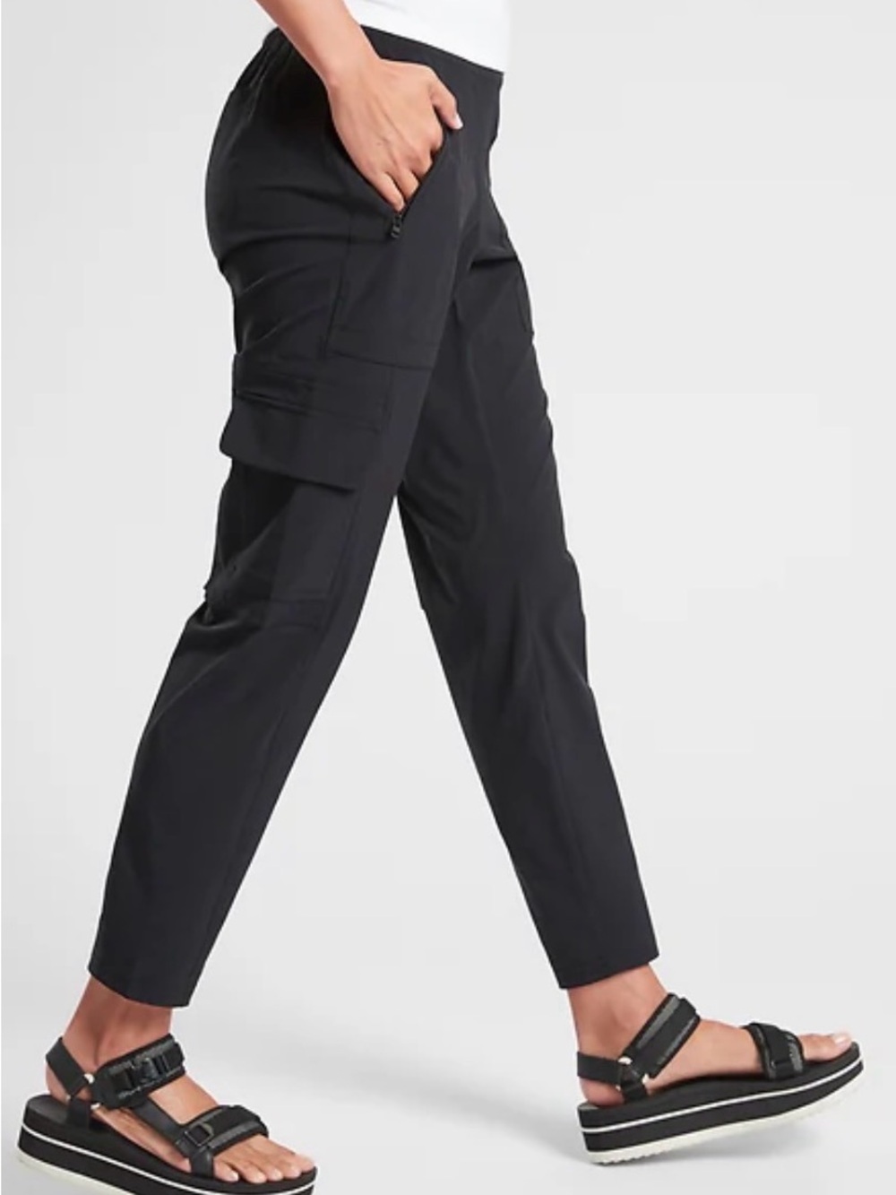 Athleta Chelsea cargo lined pant